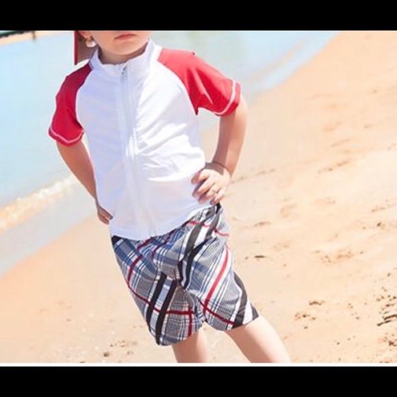 Boy's Short Sleeve Rash Guard Set - "Surfer Dude" - Picture 2 of 2